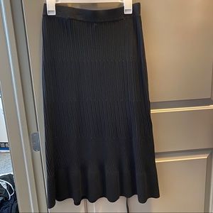 NWT XS Black Max Studio Midi Skirt